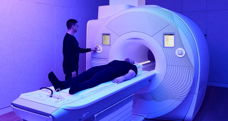 Biograph whole-body MRI used to assess early signs of disease and support comprehensive preventive health evaluations.