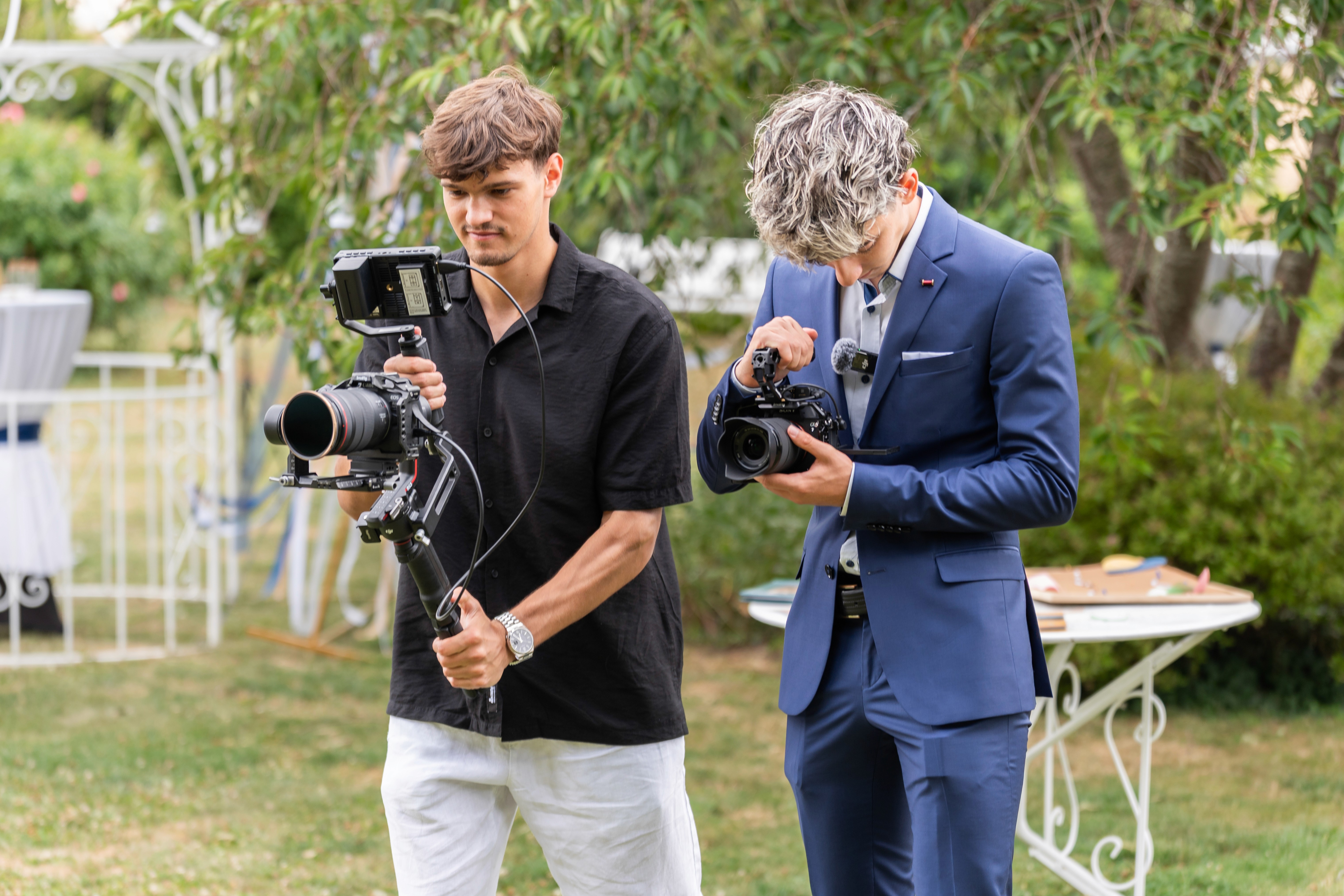Dynamic picture of a cyclist riding downhill