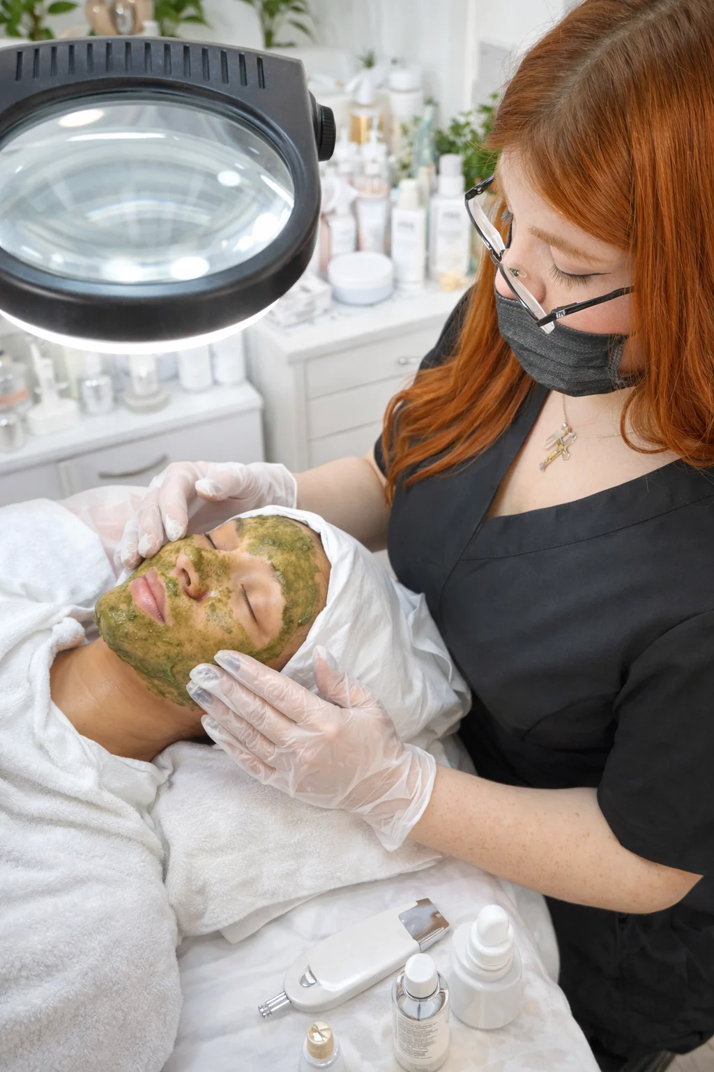 Servicios de cosmetología y skincare profesional en Maipú Santiago, tratamientos faciales para el cuidado de la piel