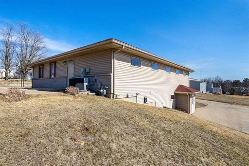 Photo 6 of 915 E Mineral, Platteville