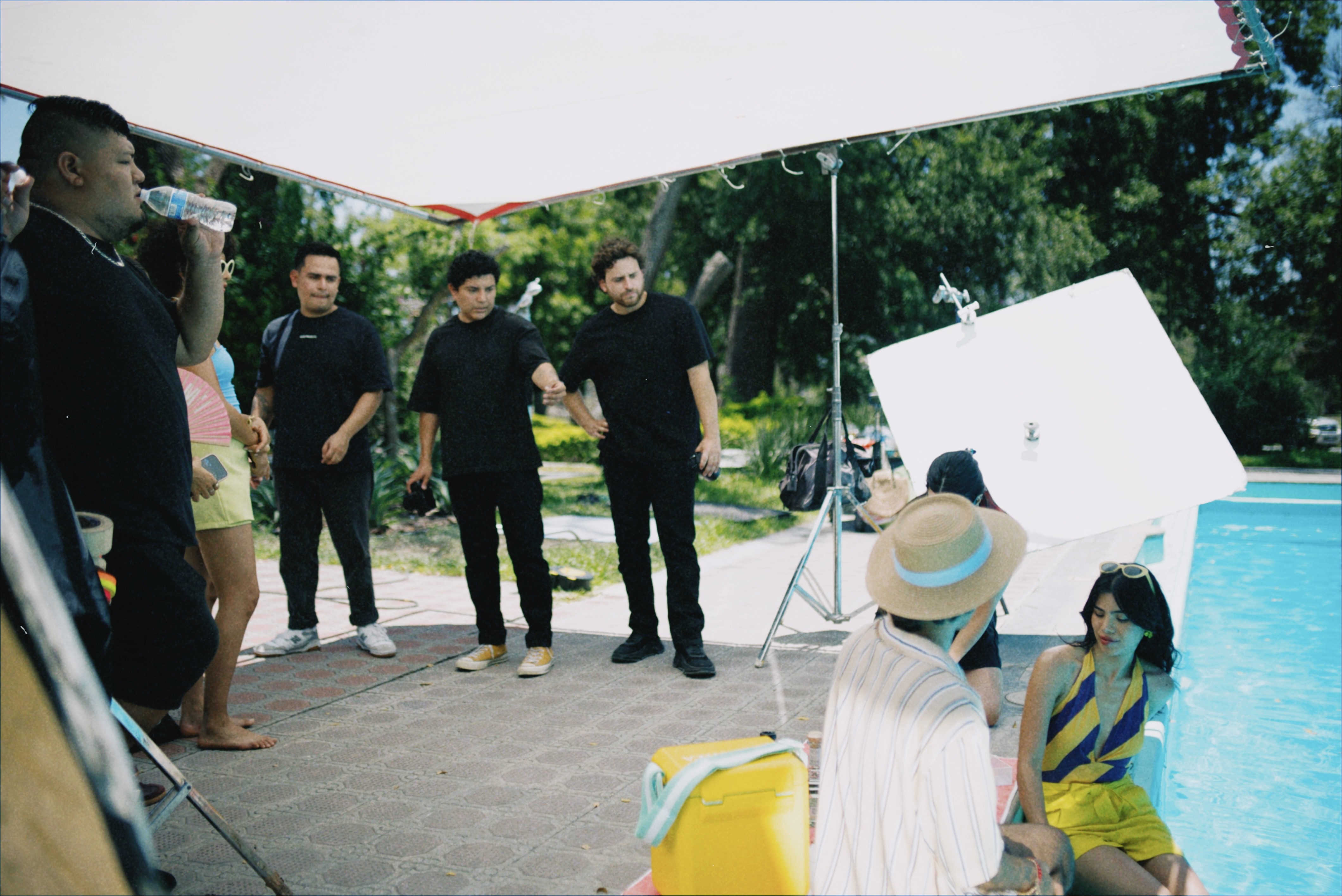 Making of the Vinoteca "Summerliers" production in Monterrey, focusing on intention before technique to achieve the concept