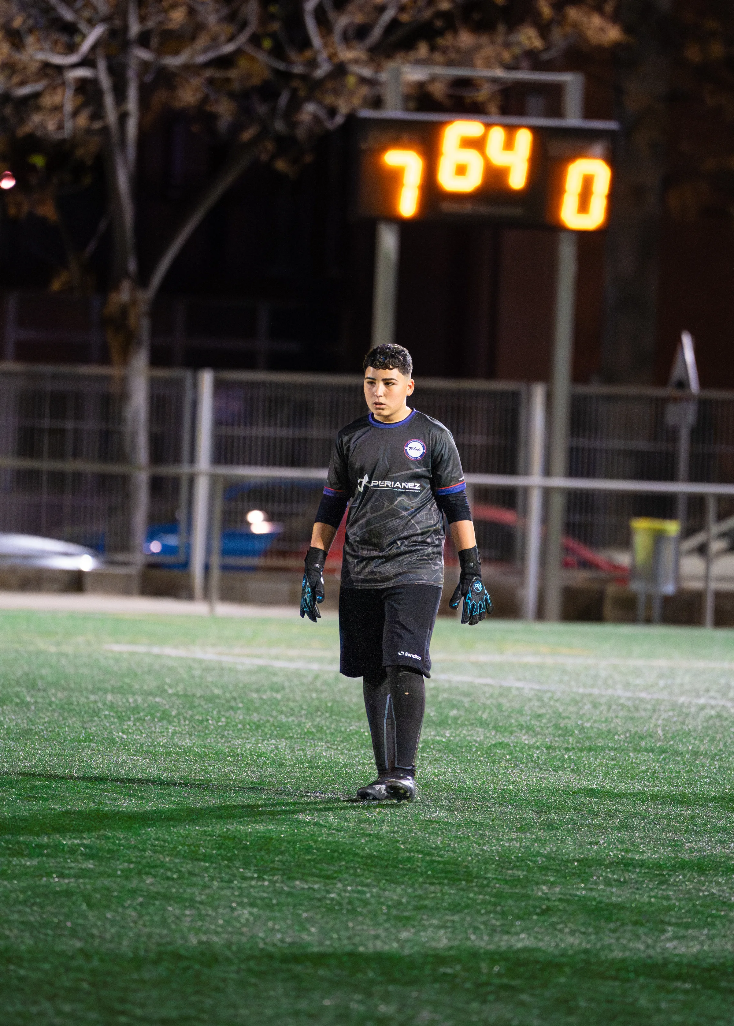 portero fútbol base Club Terlenka Sub-14 fotografía, entrenamiento fútbol juvenil Barcelona fotos, Nolan Pardo sports