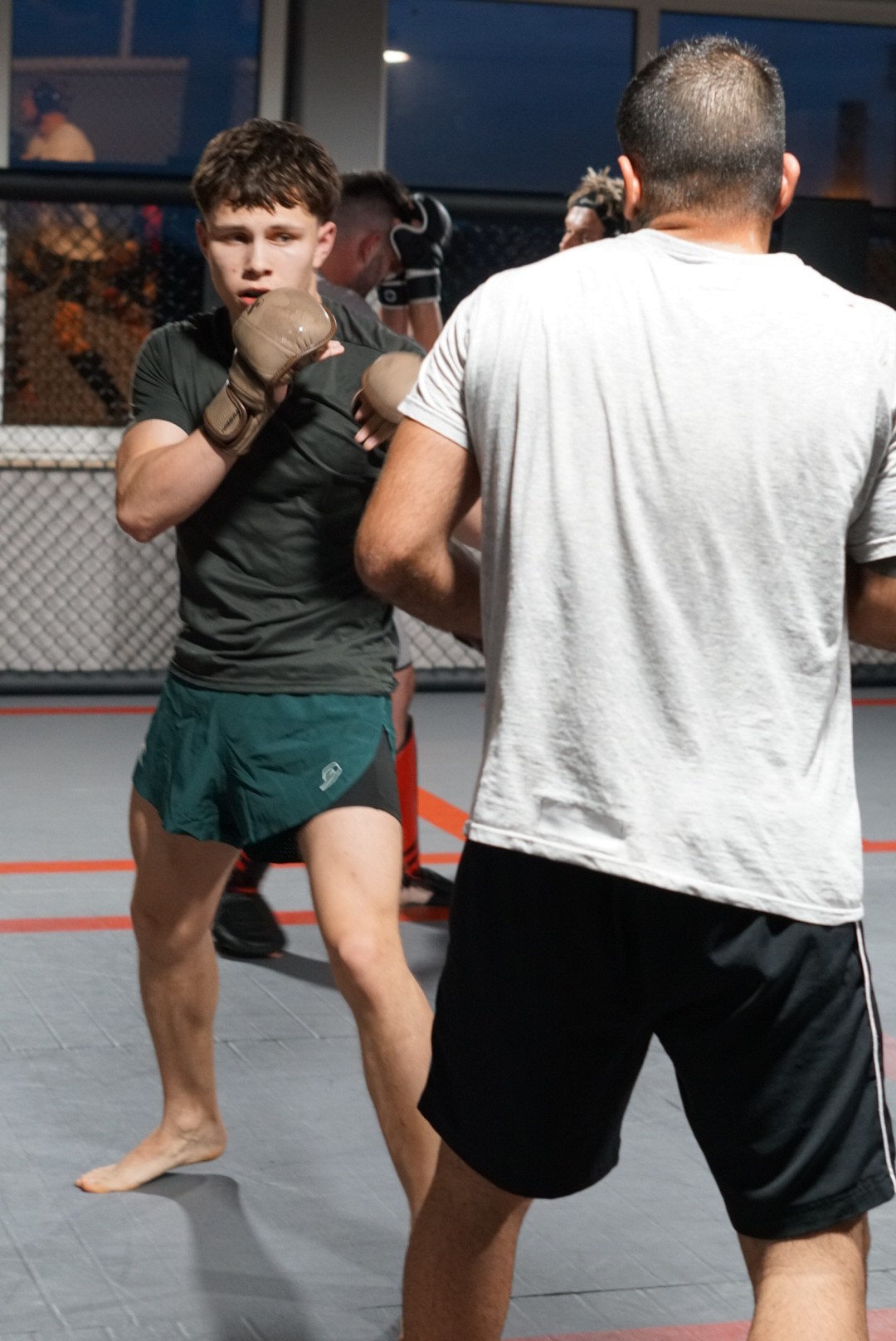 Teilnehmer im MMA Kampf bei Fuchs Kampfsport.