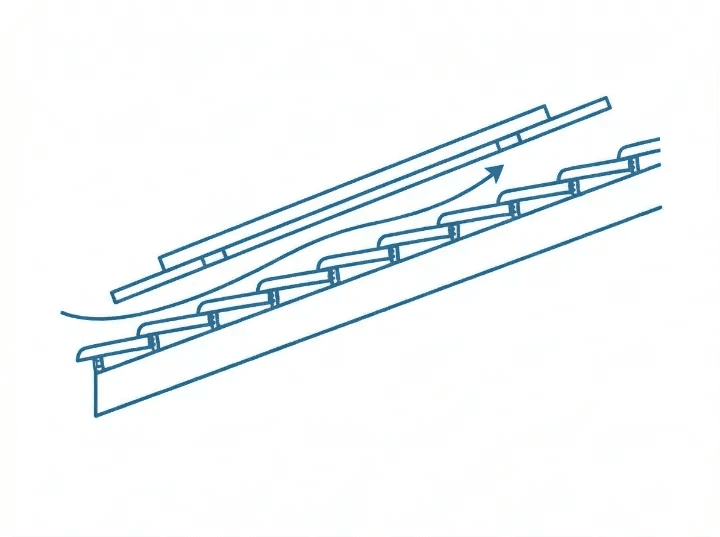 Schéma épuré en lignes bleues illustrant la ventilation sous toiture, essentielle pour une rénovation énergétique efficace.