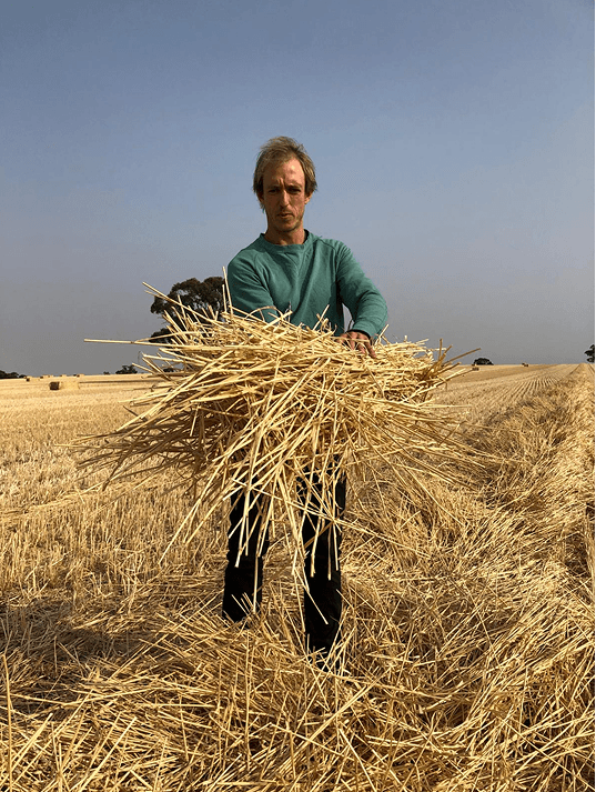 man in black crew neck shirt