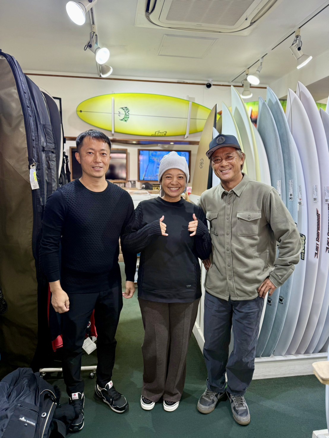 熱帶低氣壓 Low Pressure 台東東河衝浪餐廳 形象插圖