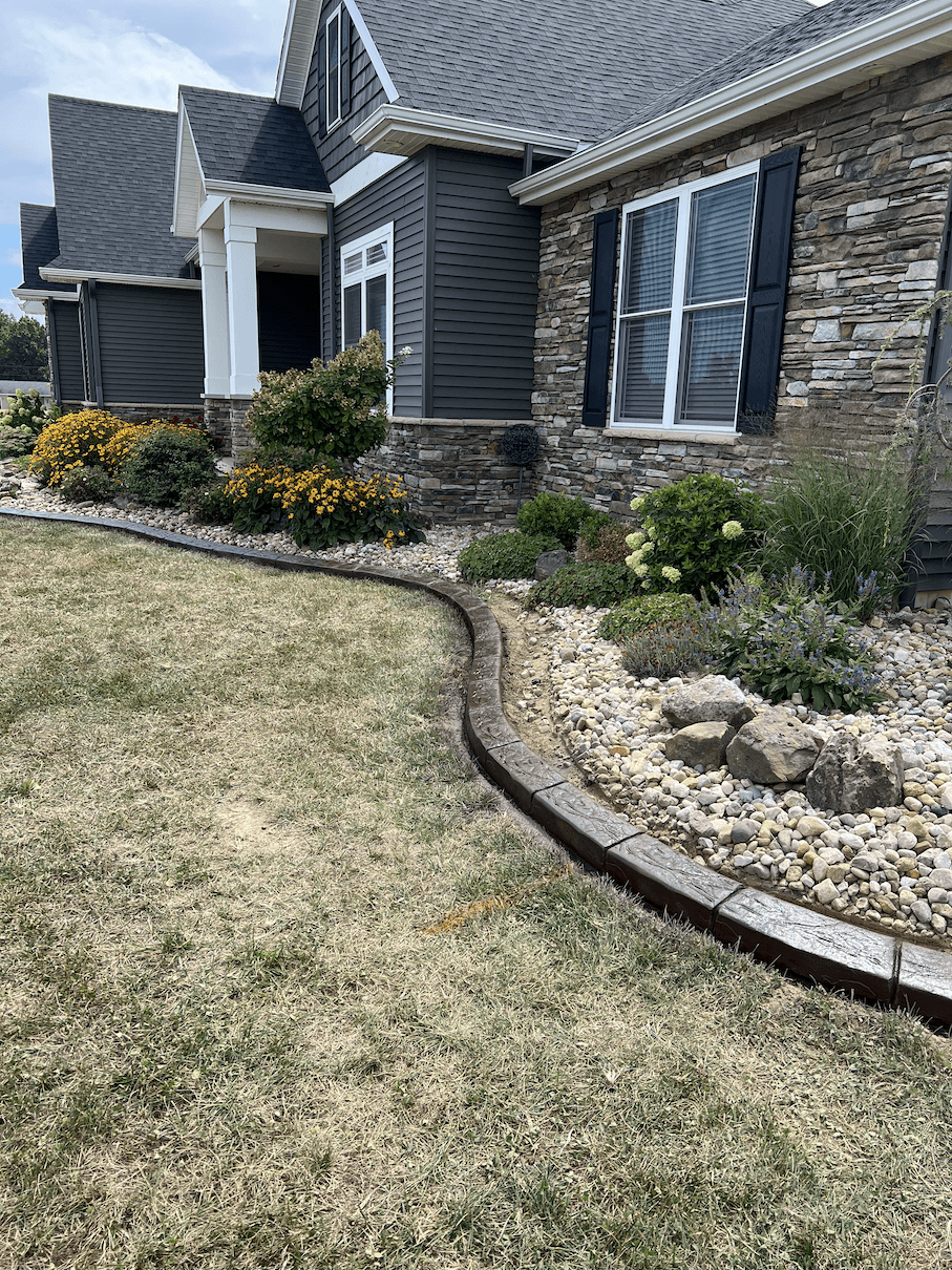 Illinois Central Curbing Concrete Landscape Edging