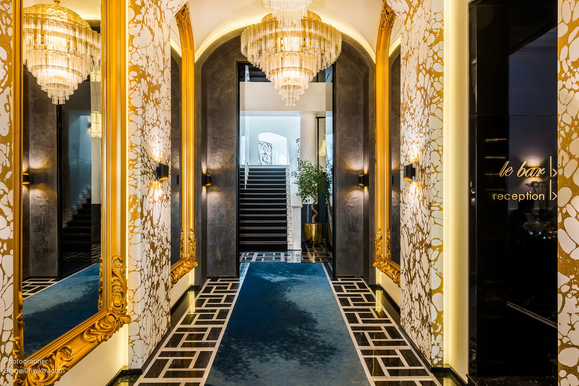 Hotel de Paris Odessa. Photographer Sergei Chyrkov. Фотограф Сергей Чирков.