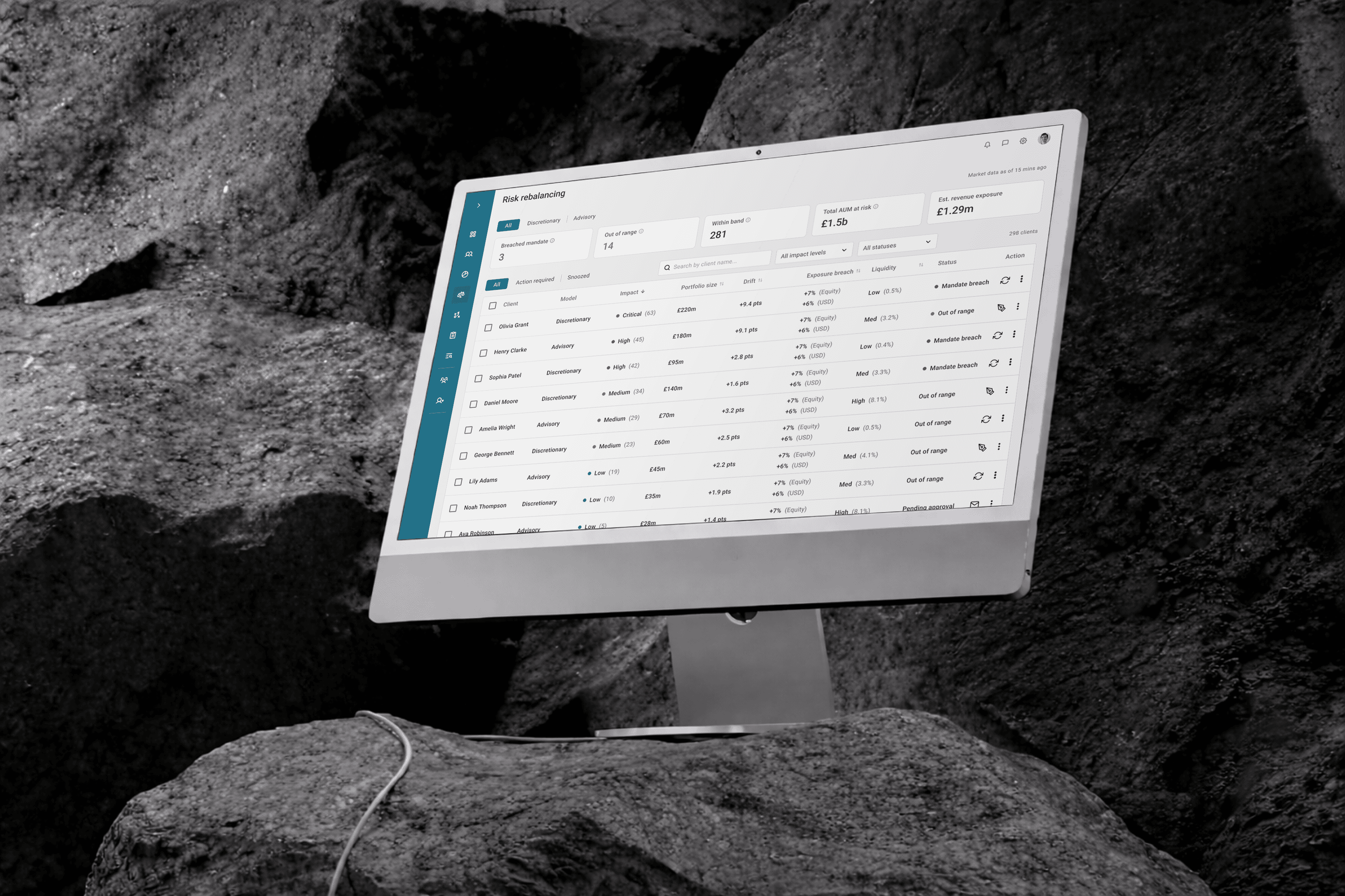 shallow focus photo of woman face