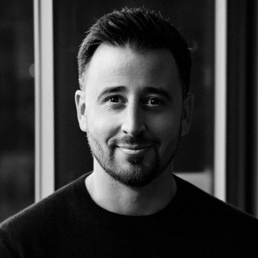Chris Davies headshot
