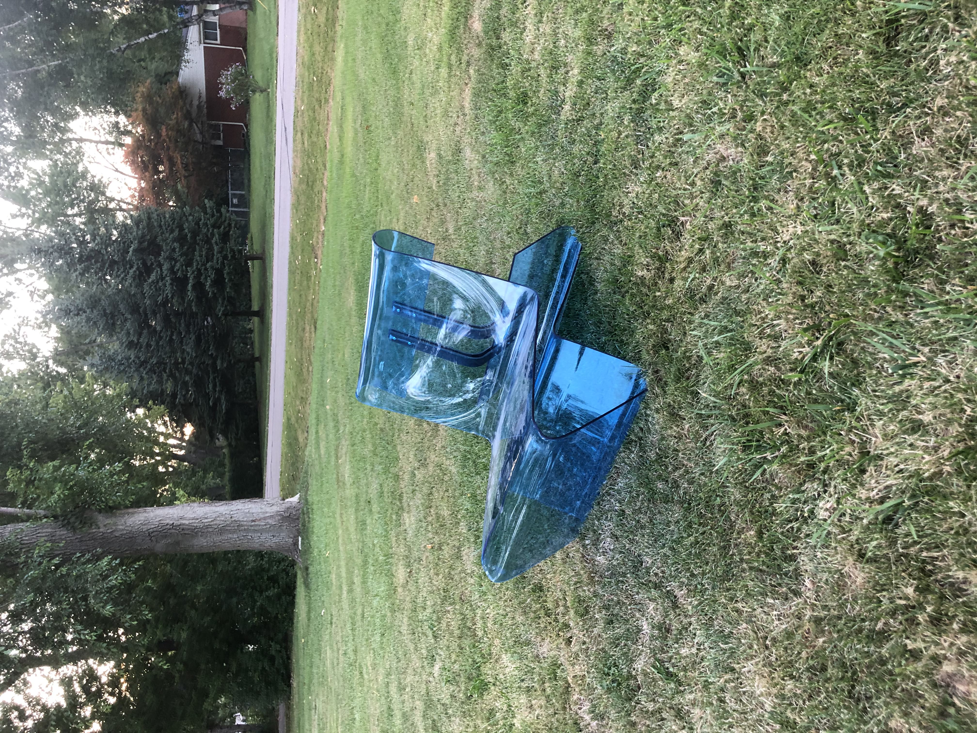 LC2 Acrylic blue