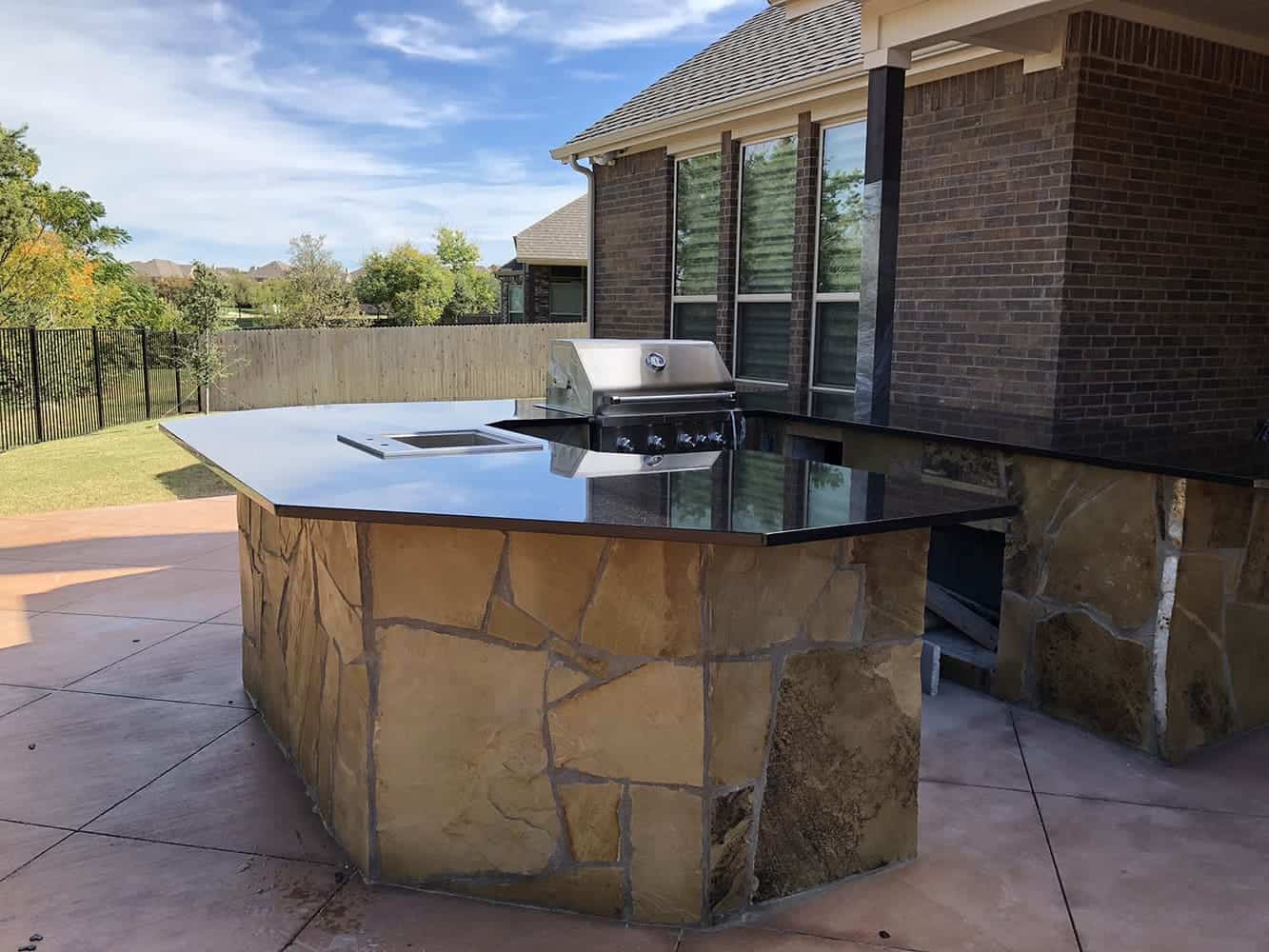 Black pearl granite outdoor kitchen in Dallas