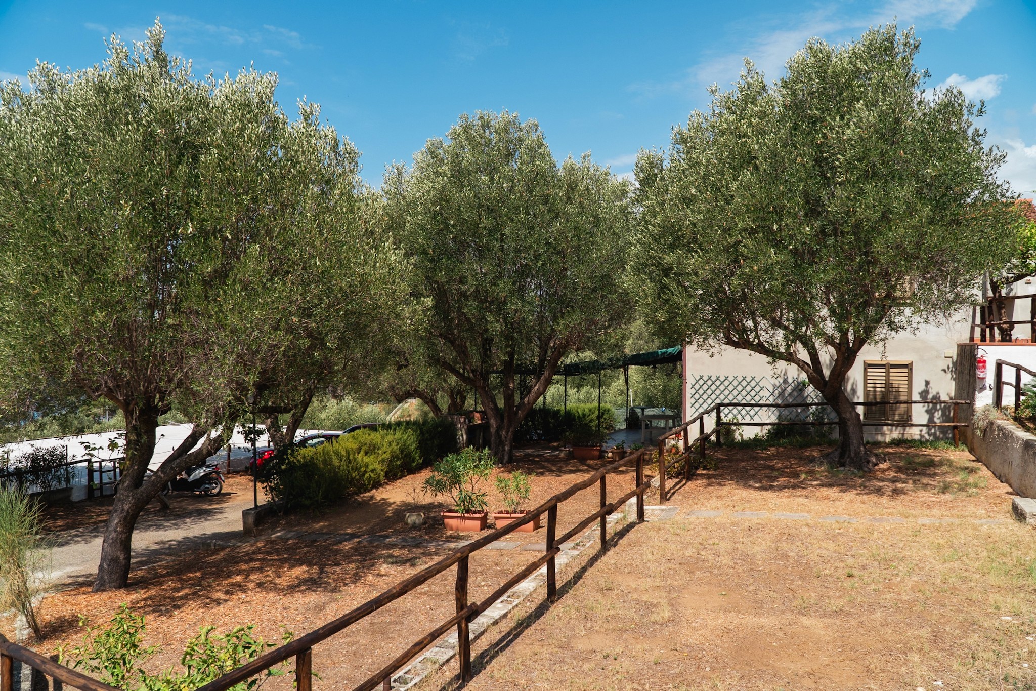 24-Hour Front Desk Service