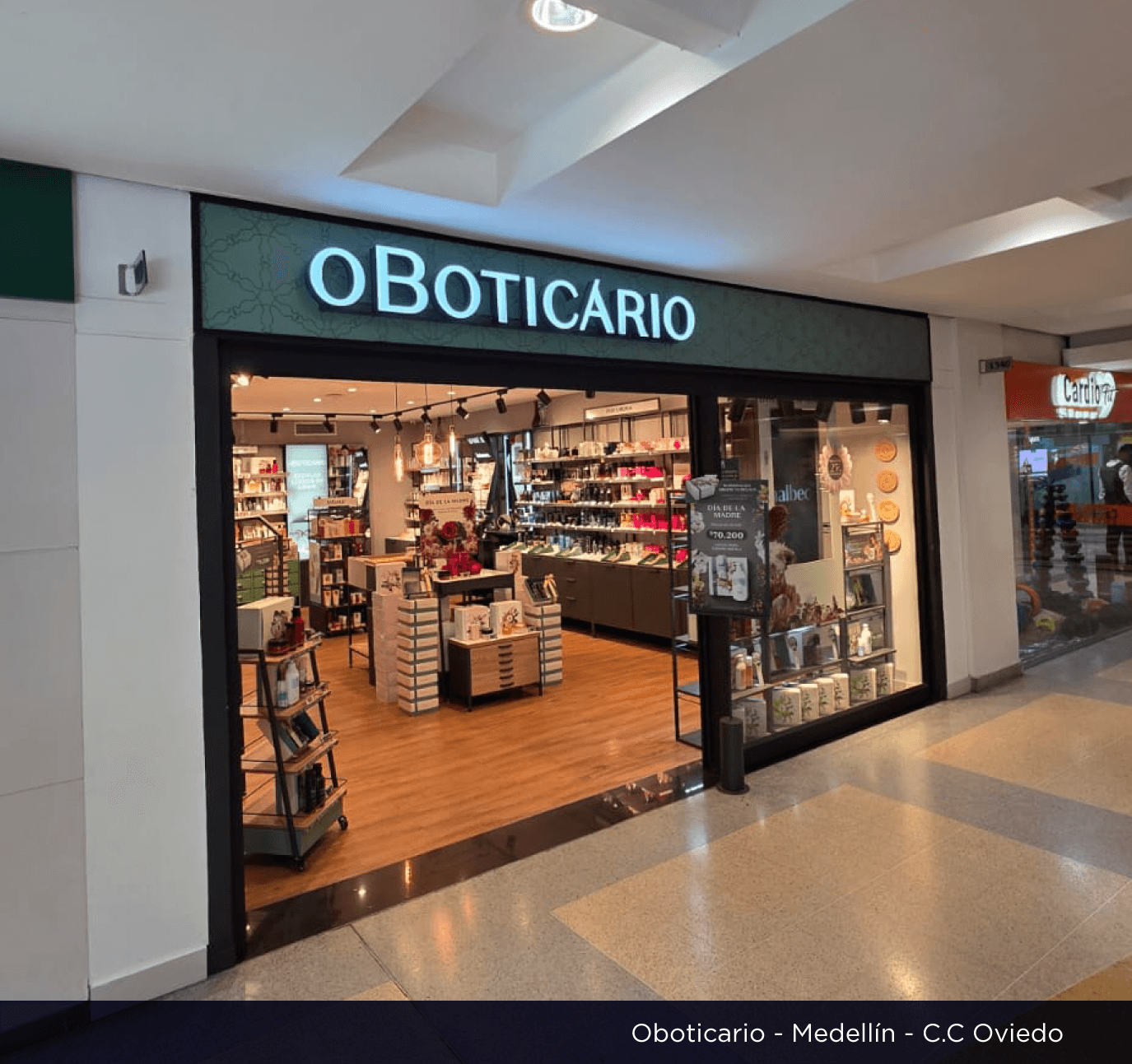 Proyecto Master Broker para O Boticário en C.C. Oviedo, Medellín.