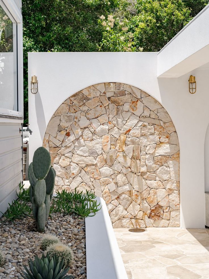 Sandstone Cladding Wall