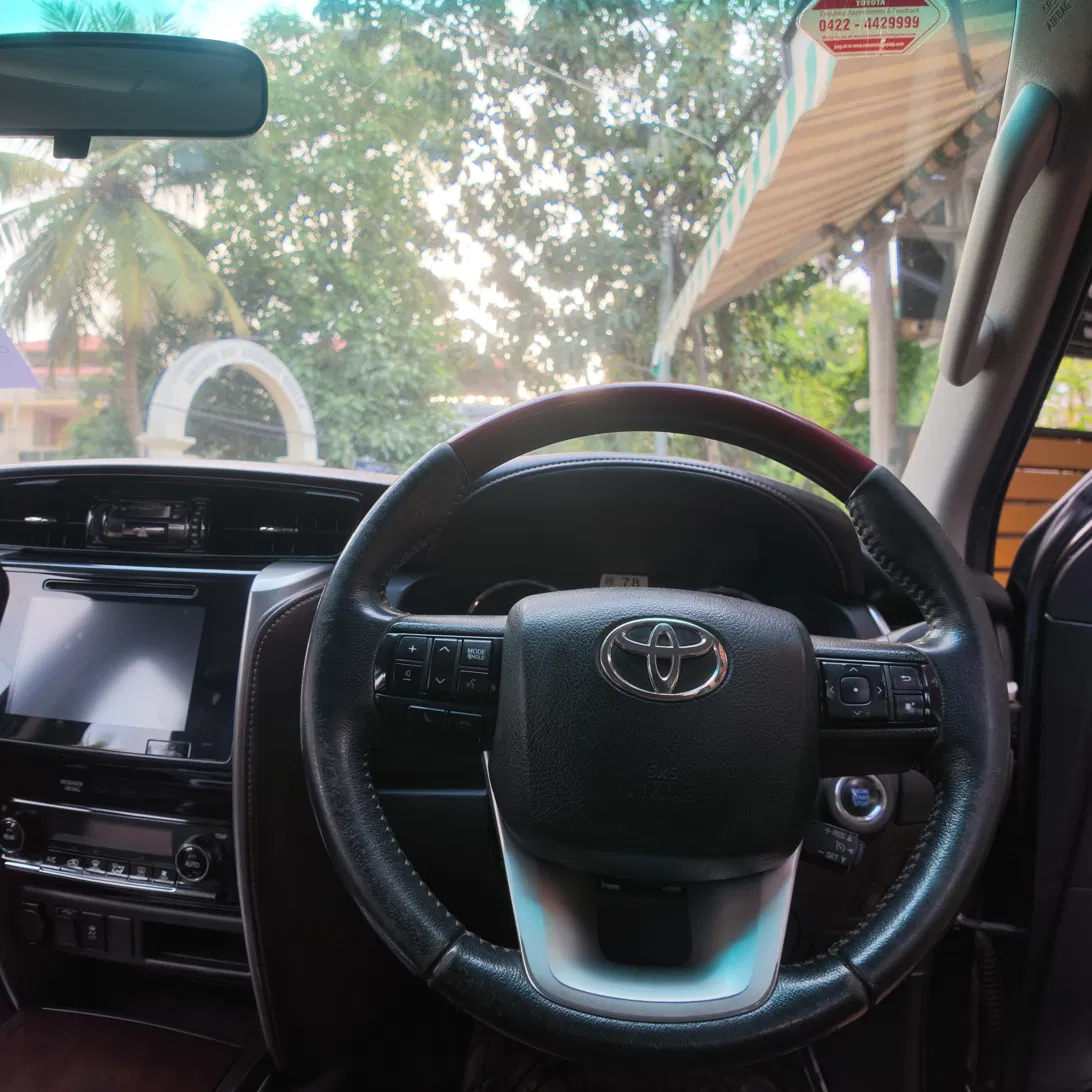 toyato-fortuner-bsiv-2016-img2
