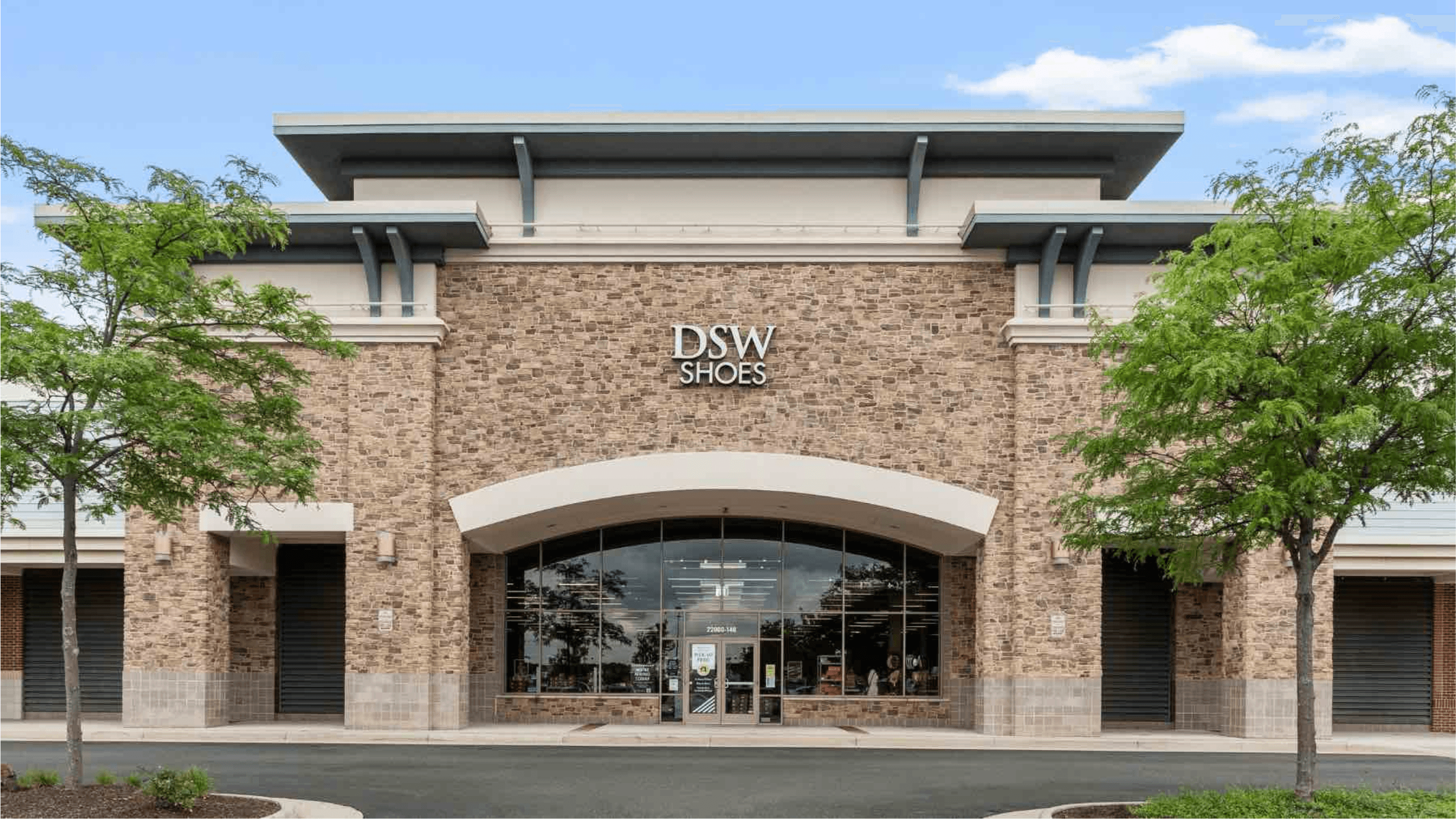 DSW store front image