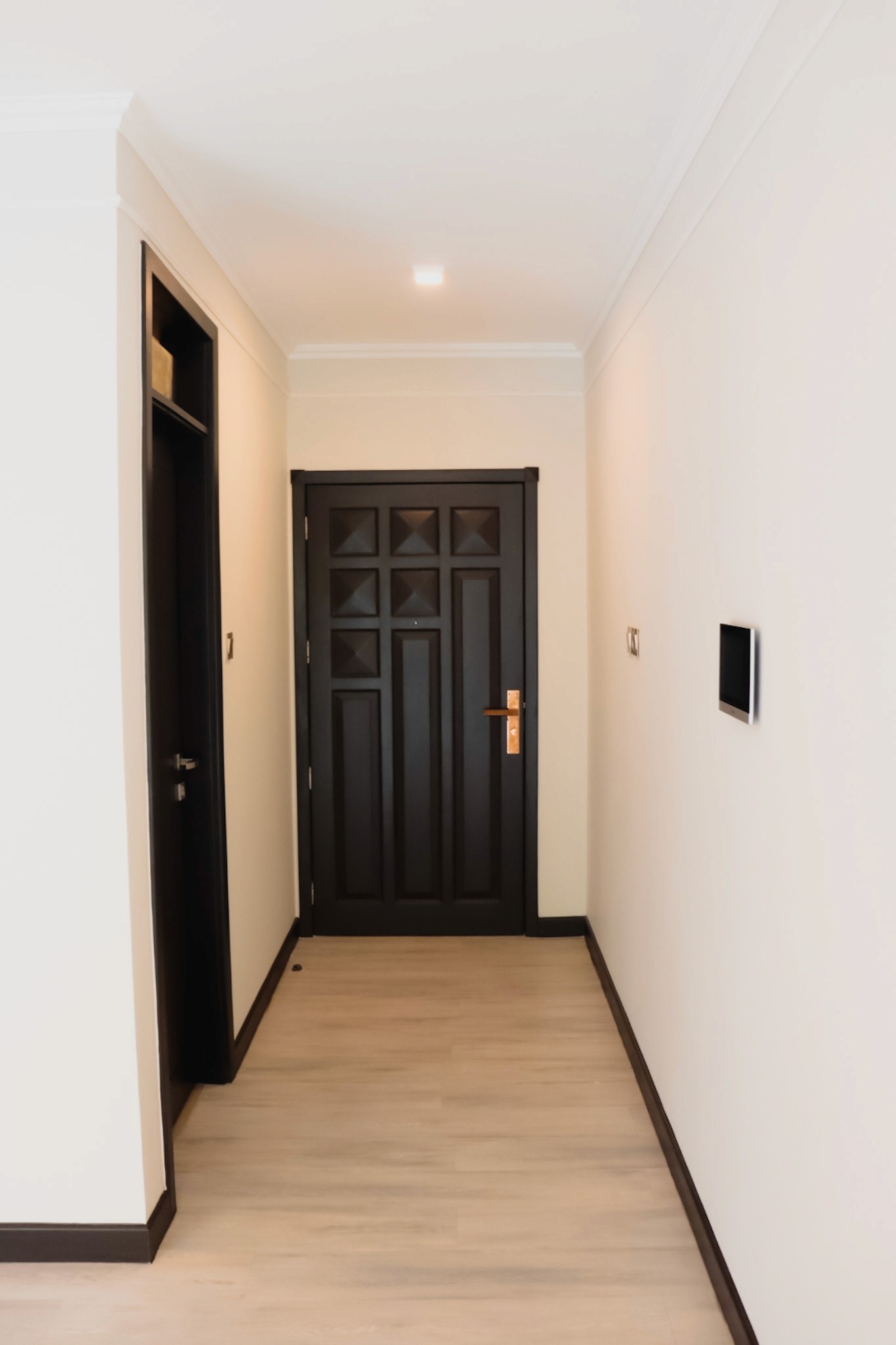 3 bedroom main entrance