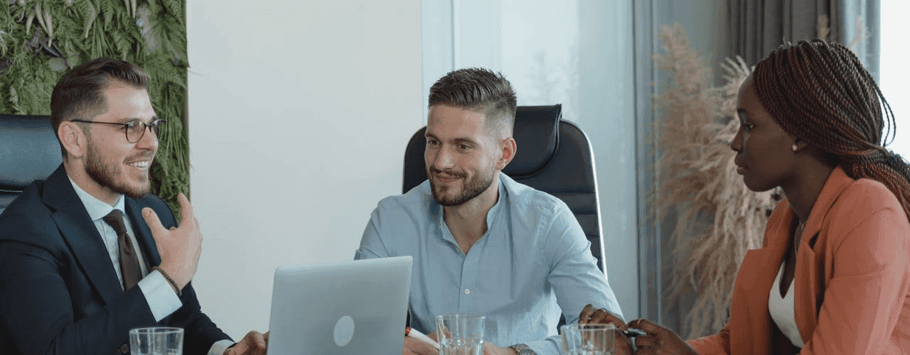 Colleagues discussing work - Secure Enterprise Workflow