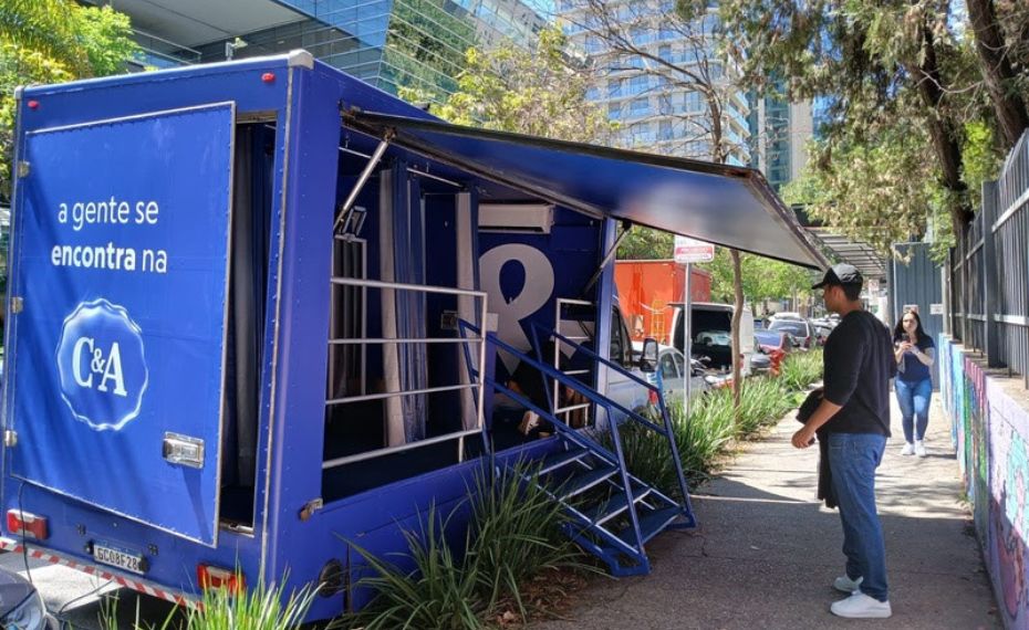 C&A usa trucks itinerantes para fortalecer novo posicionamento