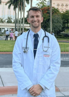 white bmw m 3 coupe on road during daytime