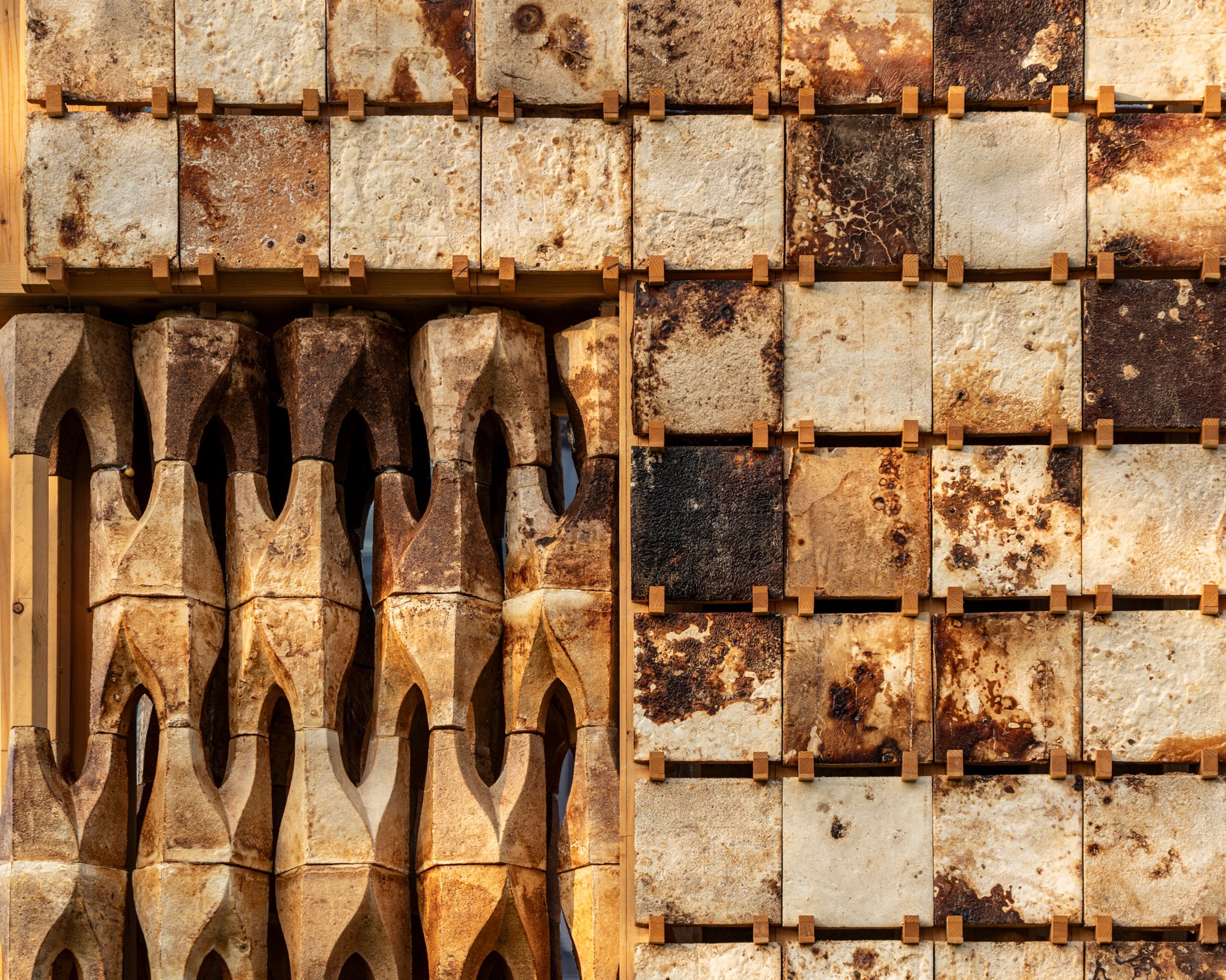 Mycelium Facade designed by Anomalia, exhibited at the 5th Seoul Biennale of Architecture and Urbanism 2025.