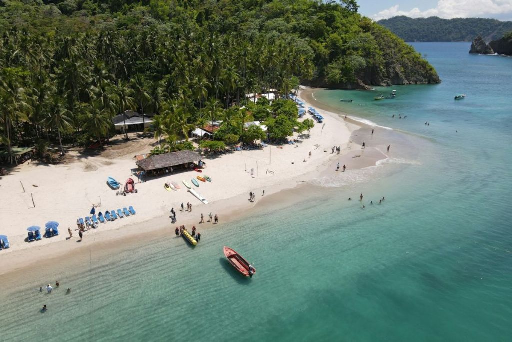Tortuga island, white sand beach