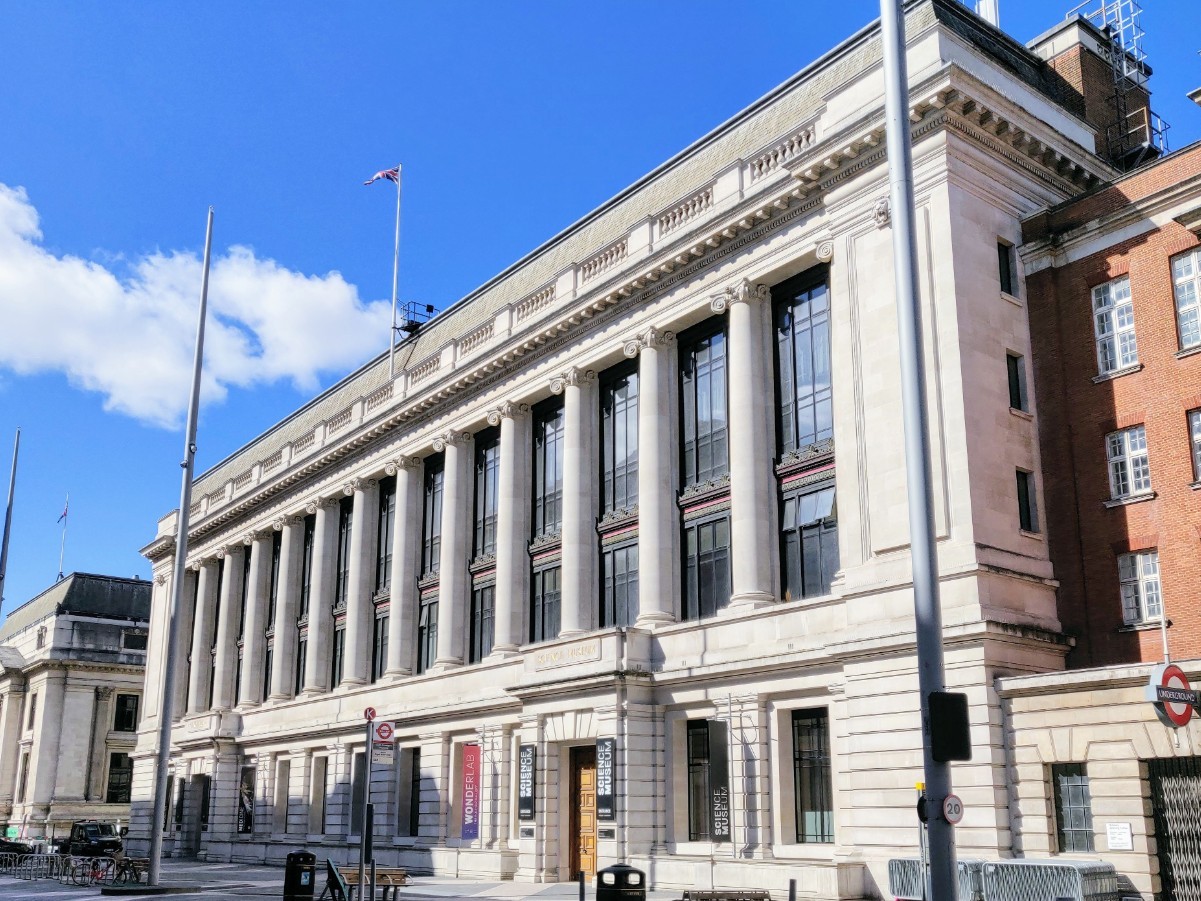 The entry and facade of the Science Museum in London. 