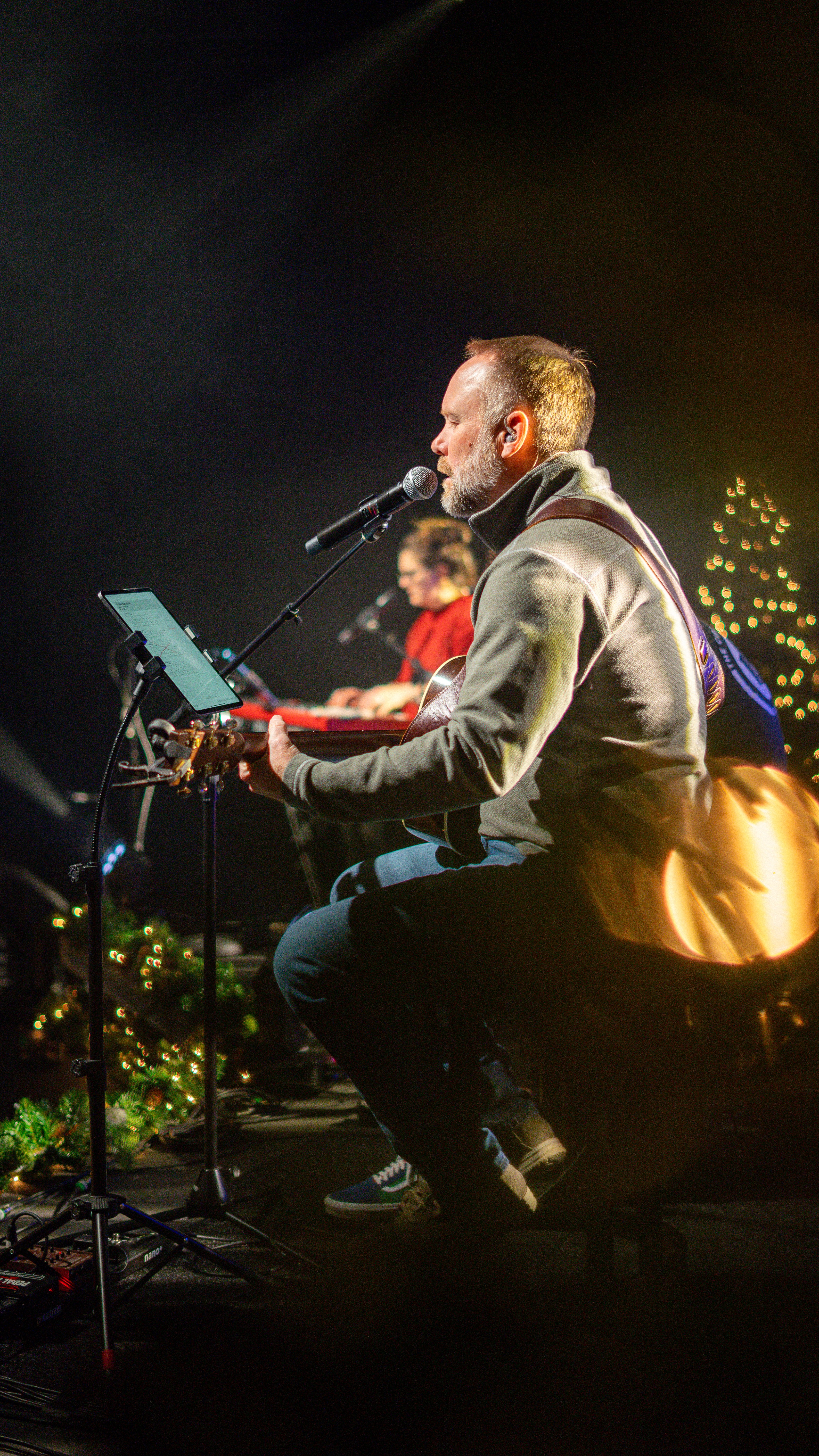Isolated 3D-rendered pill-shaped gradient object floating on a purple-to-peach gradient background, representing the Circular logo.