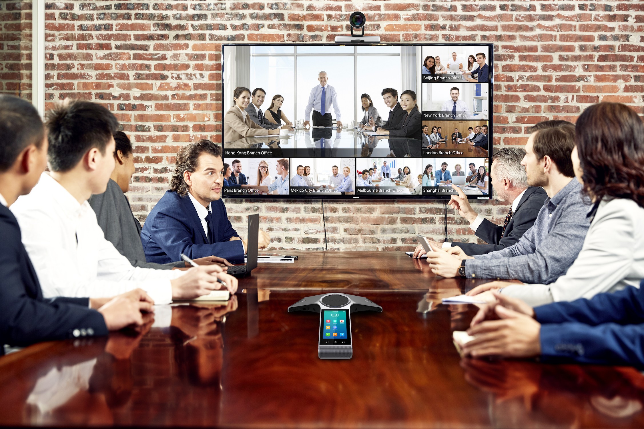 Boardroom meeting using Yealink web conferencing device