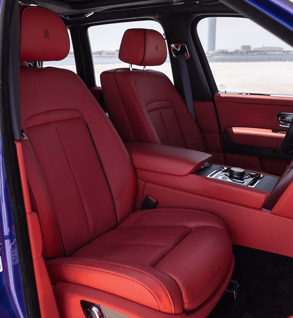 Rolls Royce Cullinan 2024