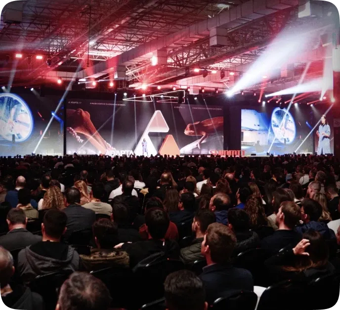 Palco do Adapta Summit, evento de IA aplicada a negócios