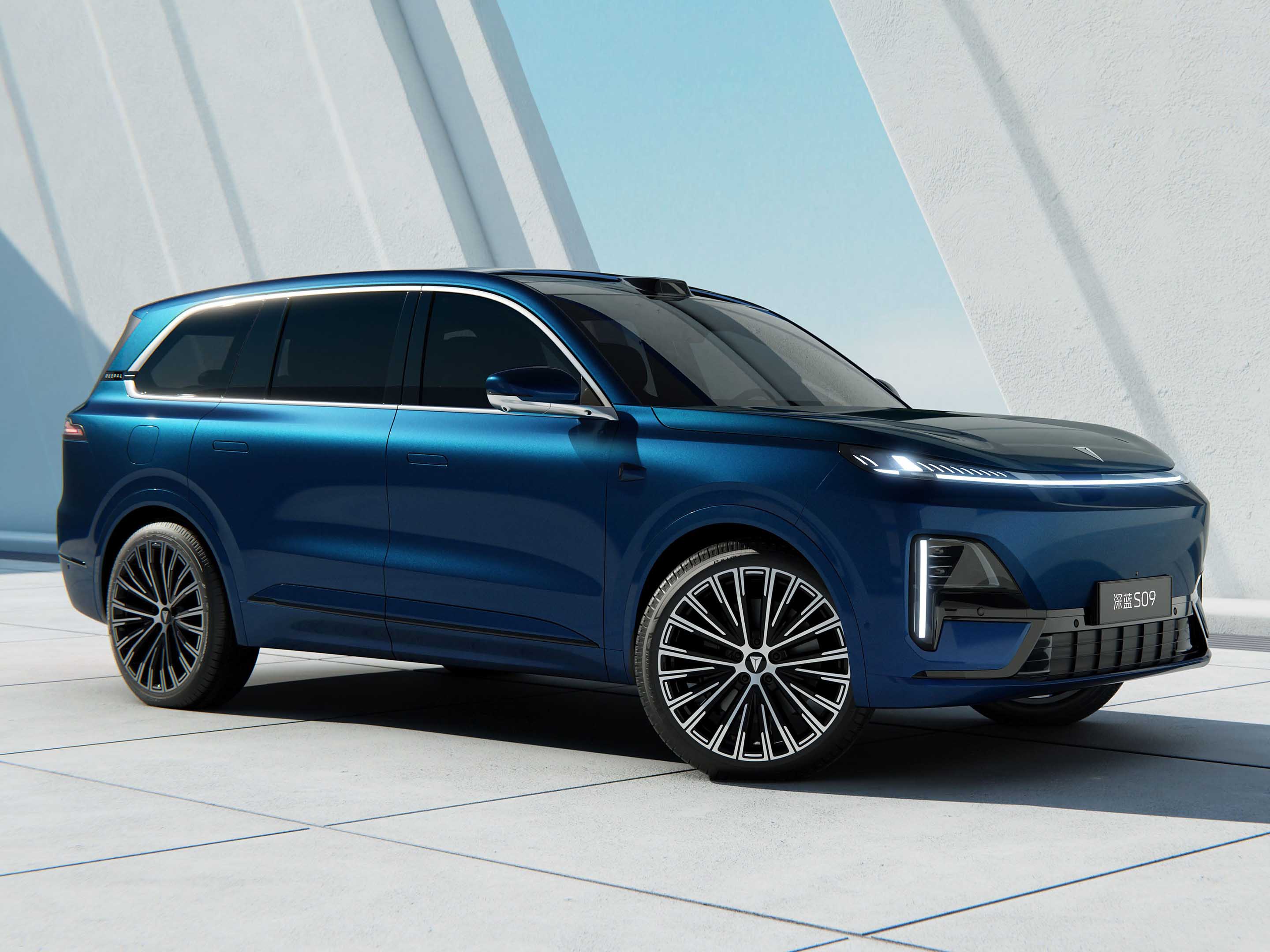 Changan Deepal S09 (Dark Blue S09)