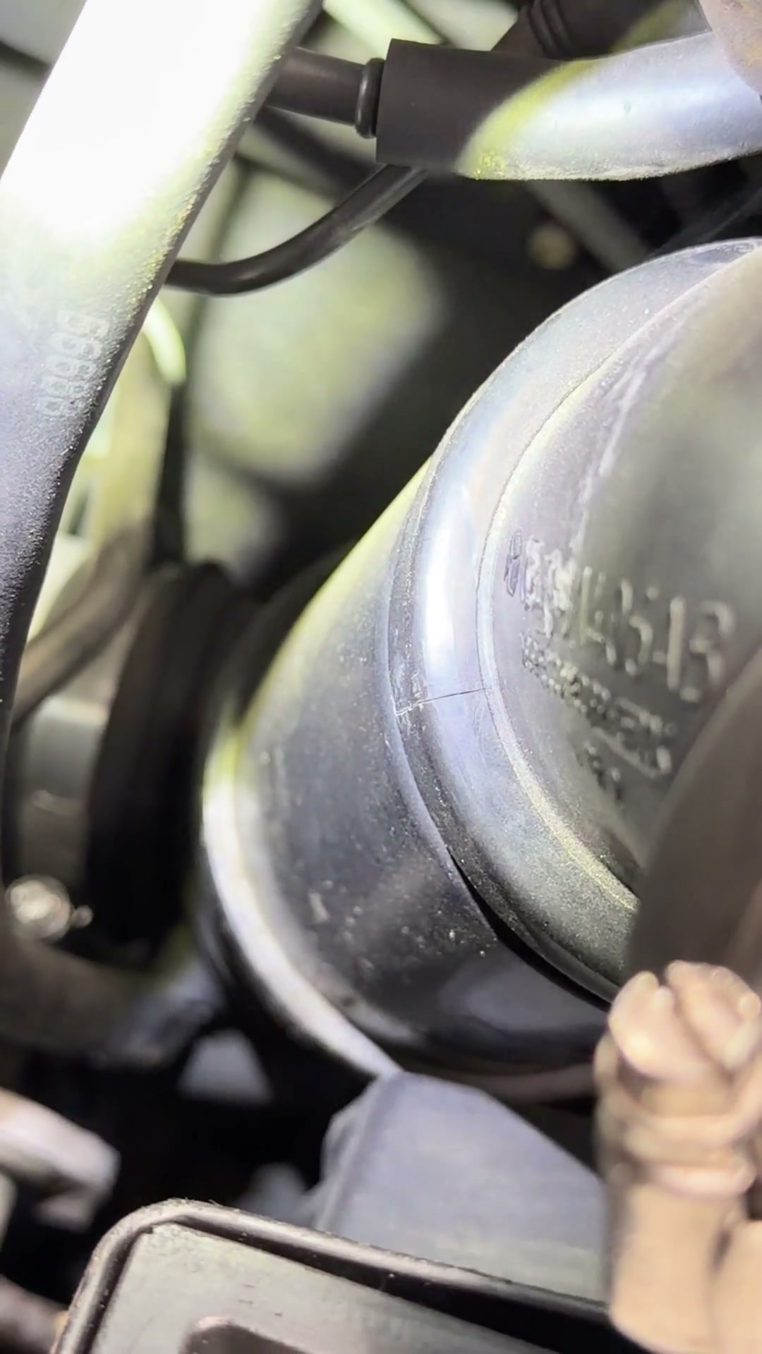 Intake pipe on the PT Cruiser’s turbo 2.4L engine, from the technician’s inspection video
