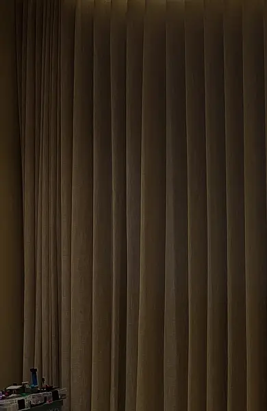 Cortina blackout total