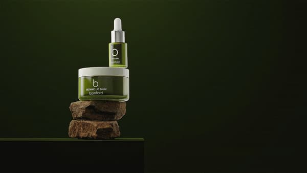 High-end CGI product render by Este Studio