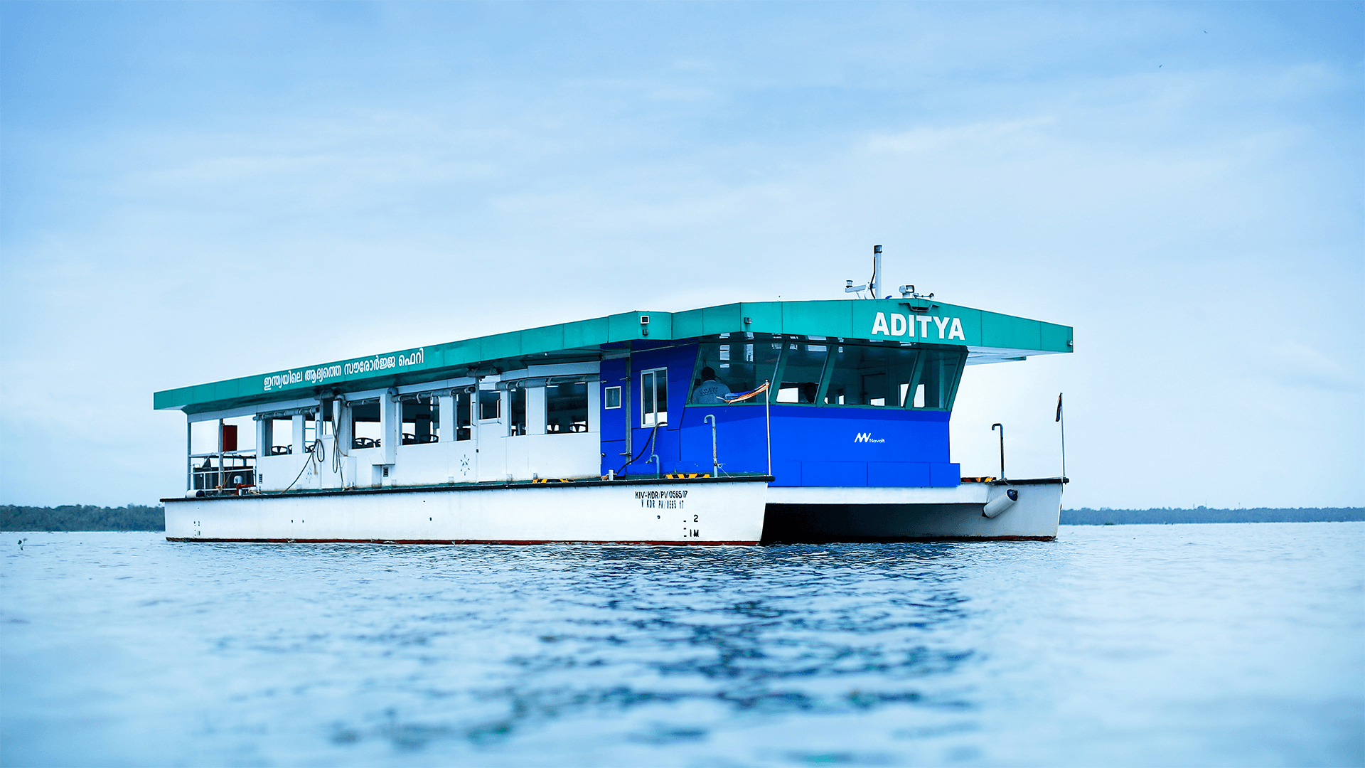 businesspeople-working-together