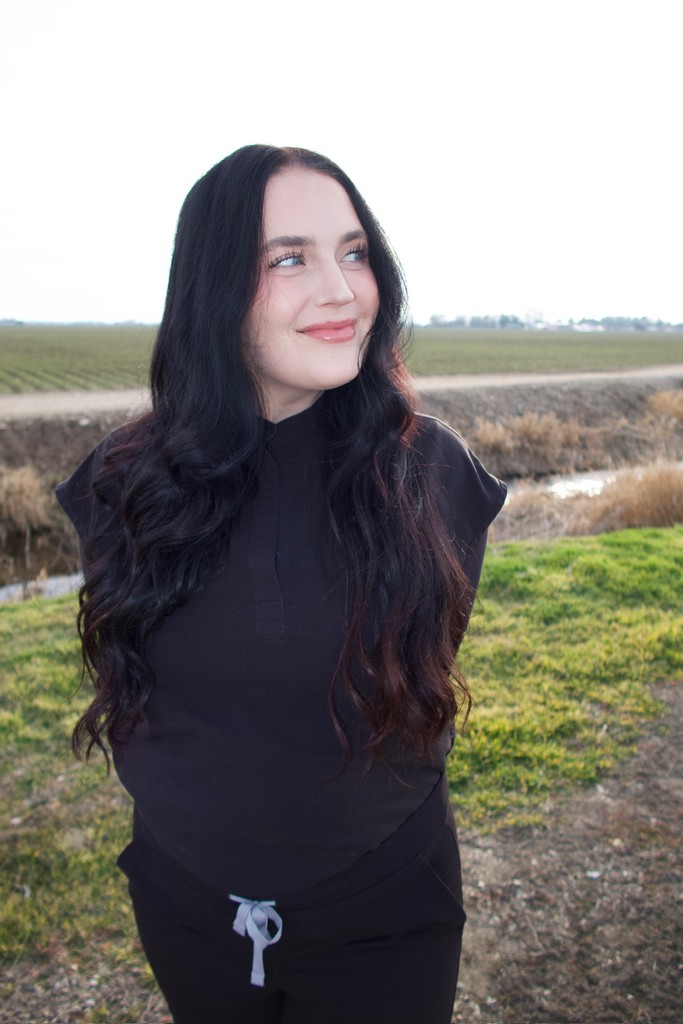 Kelli Dougherty founder of The Dose Collective outdoor portrait in Idaho