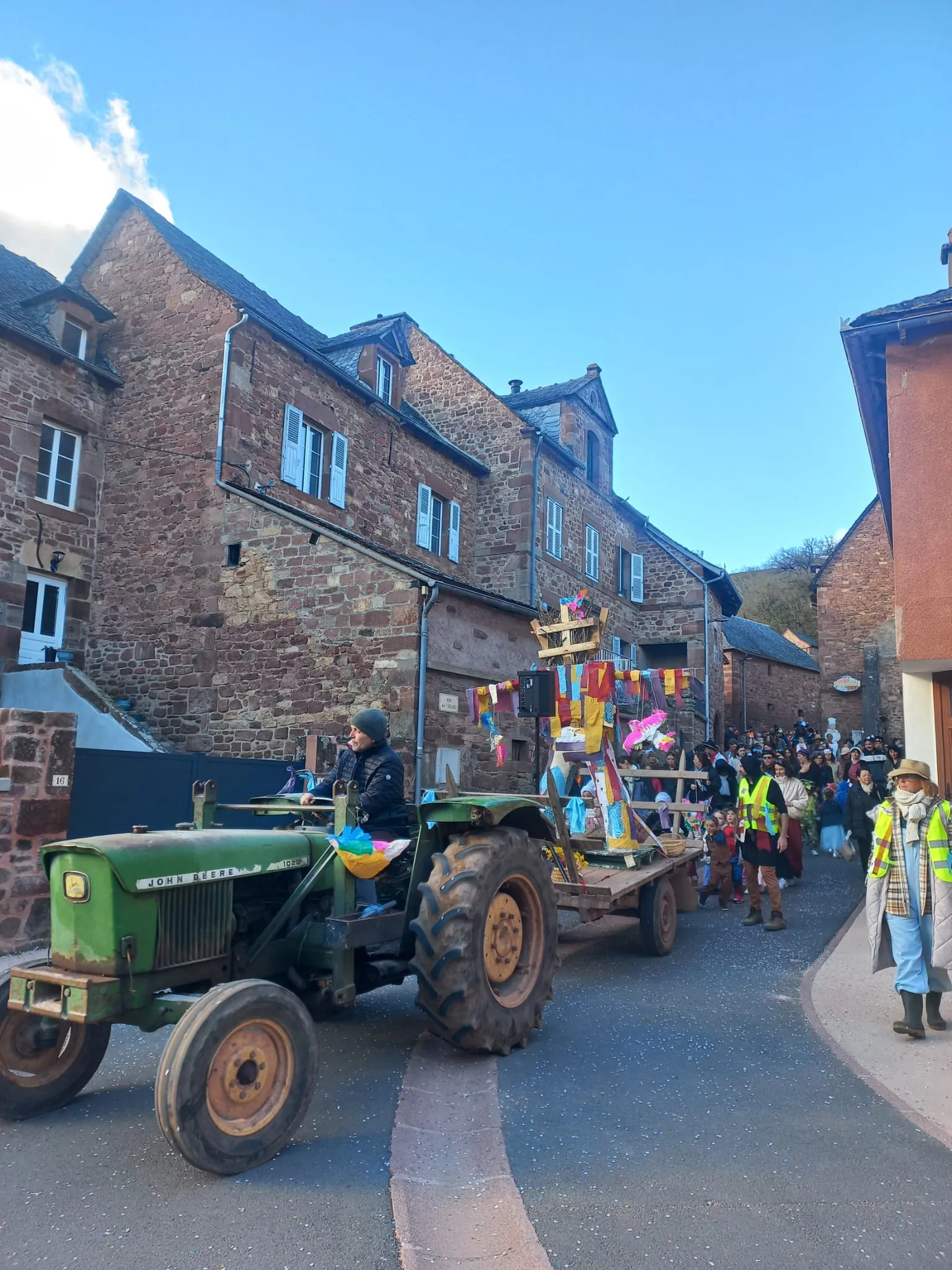 Habitants réunis autour d’une initiative collective