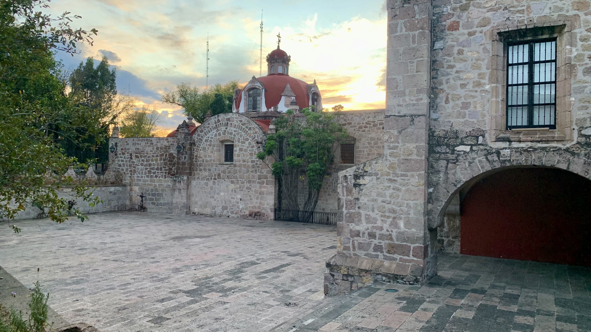 Patio secundario (Patio del Quijote)