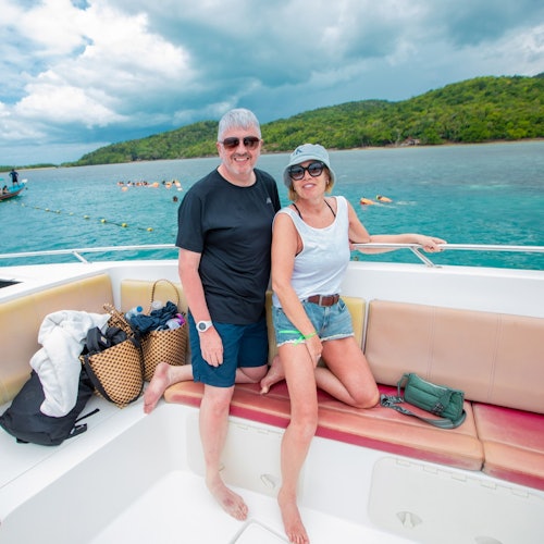 Tan & Pig Islands: Guided Speedboat Tour from Koh Samui + Pink Dolphin Spotting