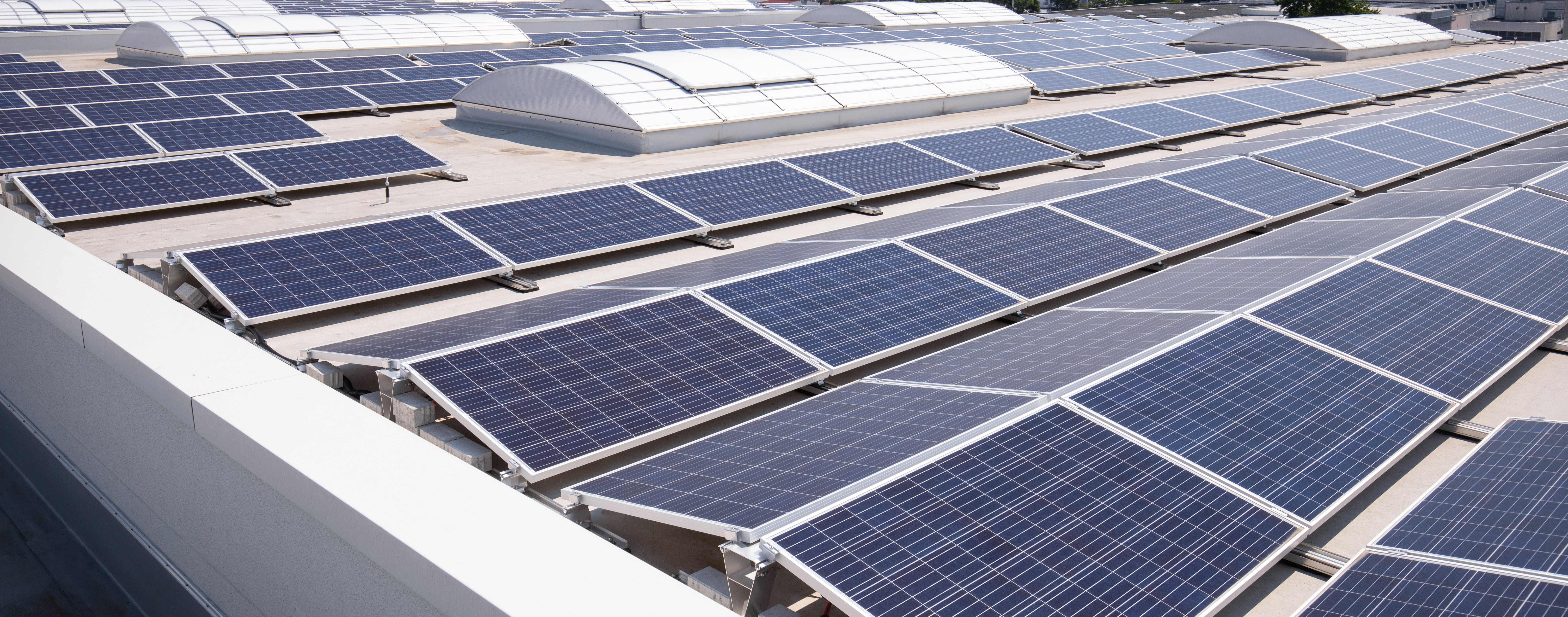 photovoltaik-anlage gewerbefläche