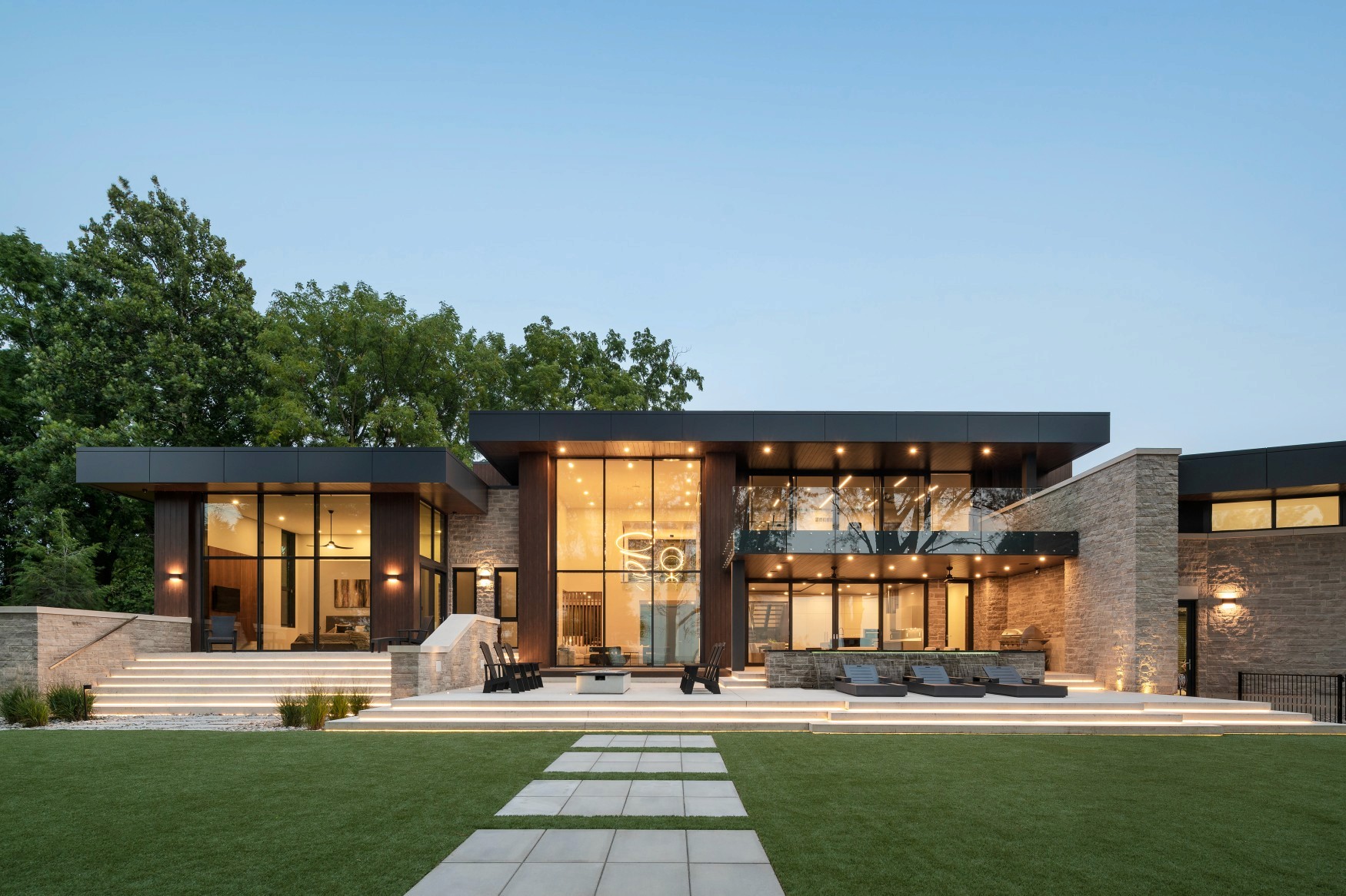 Luxyclad St. Catharines