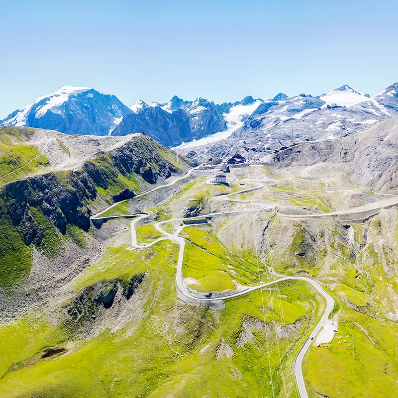 Episk sykkeltur over Passo Stelvio og Passo Gavia | Expa Travel