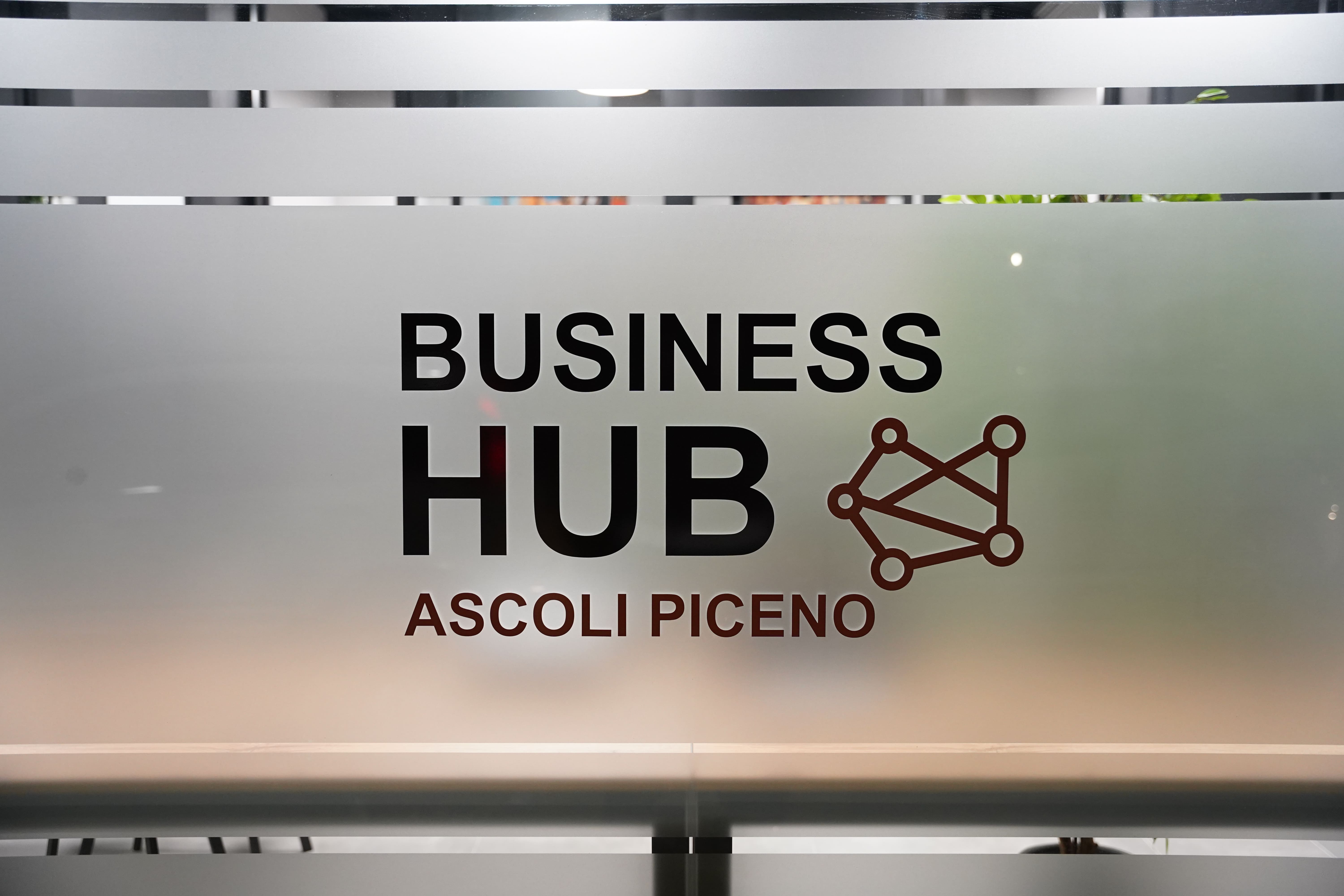 Logo Business Hub