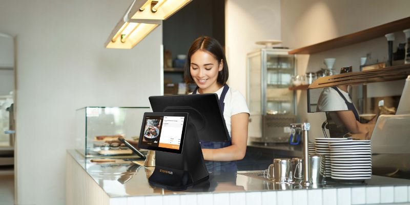 A Malaysian restaurant owner with a StoreHub POS