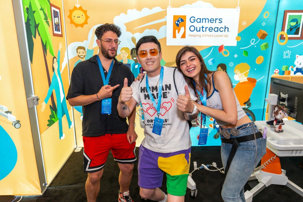 GamesCage and ARUUU meeting fans in the Gamers Outreach booth at Evo 2024.