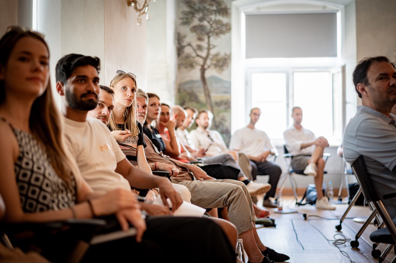 Workshopgruppe im gemeinsamen Gespräch