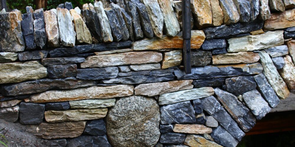 Trockenmauerkunstwerk Gewölbe von Thomas Murkowsky