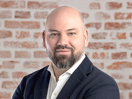 alexander-schroeder-management-ipro